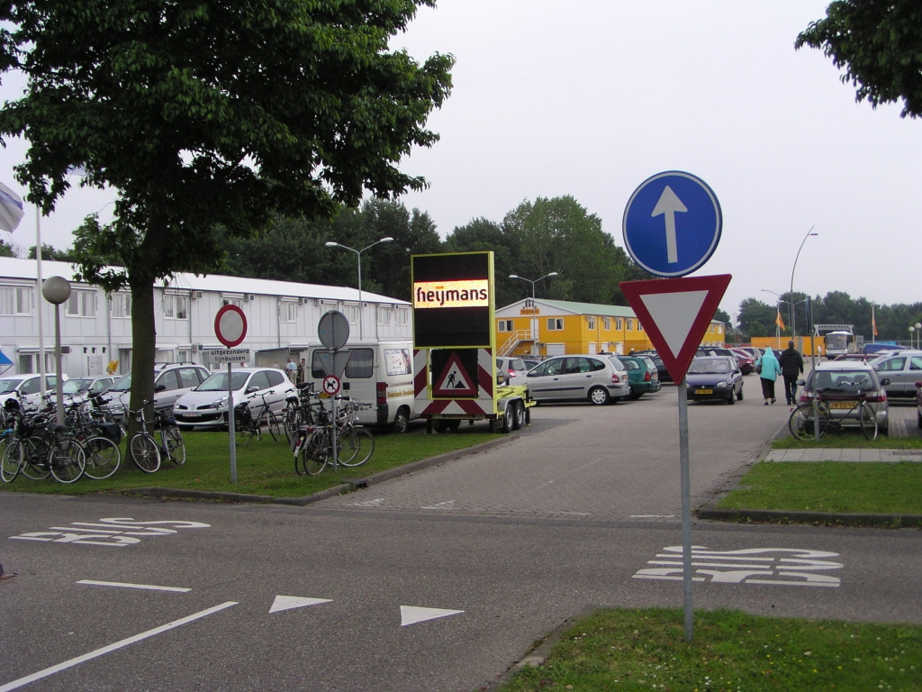 p5310001.jpg - Op de Dag van de Bouw 2008, gehouden op 31 mei, hebben Rijkswaterstaat en Heijmans ook een evenement georganiseerd.