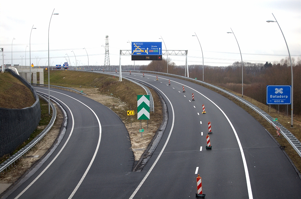 20100314-172007.bmp - Nieuw bord in de verbindingsweg Nijmegen-Breda in kp. Ekkersweijer (met dank aan Frits en IQ[]).  week 200909 